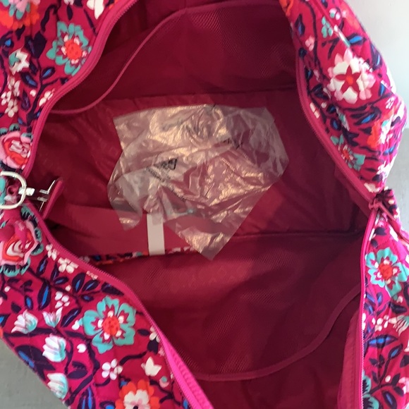 ‼️holiday sale-FIRM‼️ NWT Vera Bradley grand traveler bloom berry - Picture 10 of 16